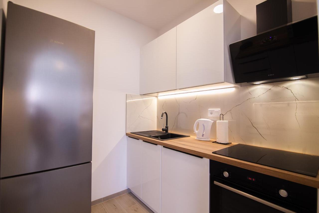 Family Apartments Brach 볼 외부 사진