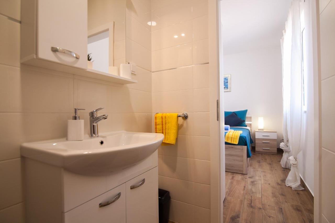 Family Apartments Brach 볼 외부 사진