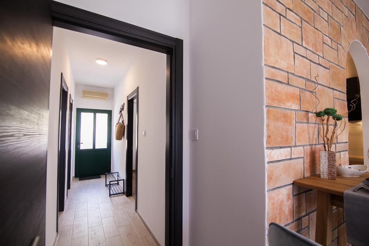 Family Apartments Brach 볼 외부 사진