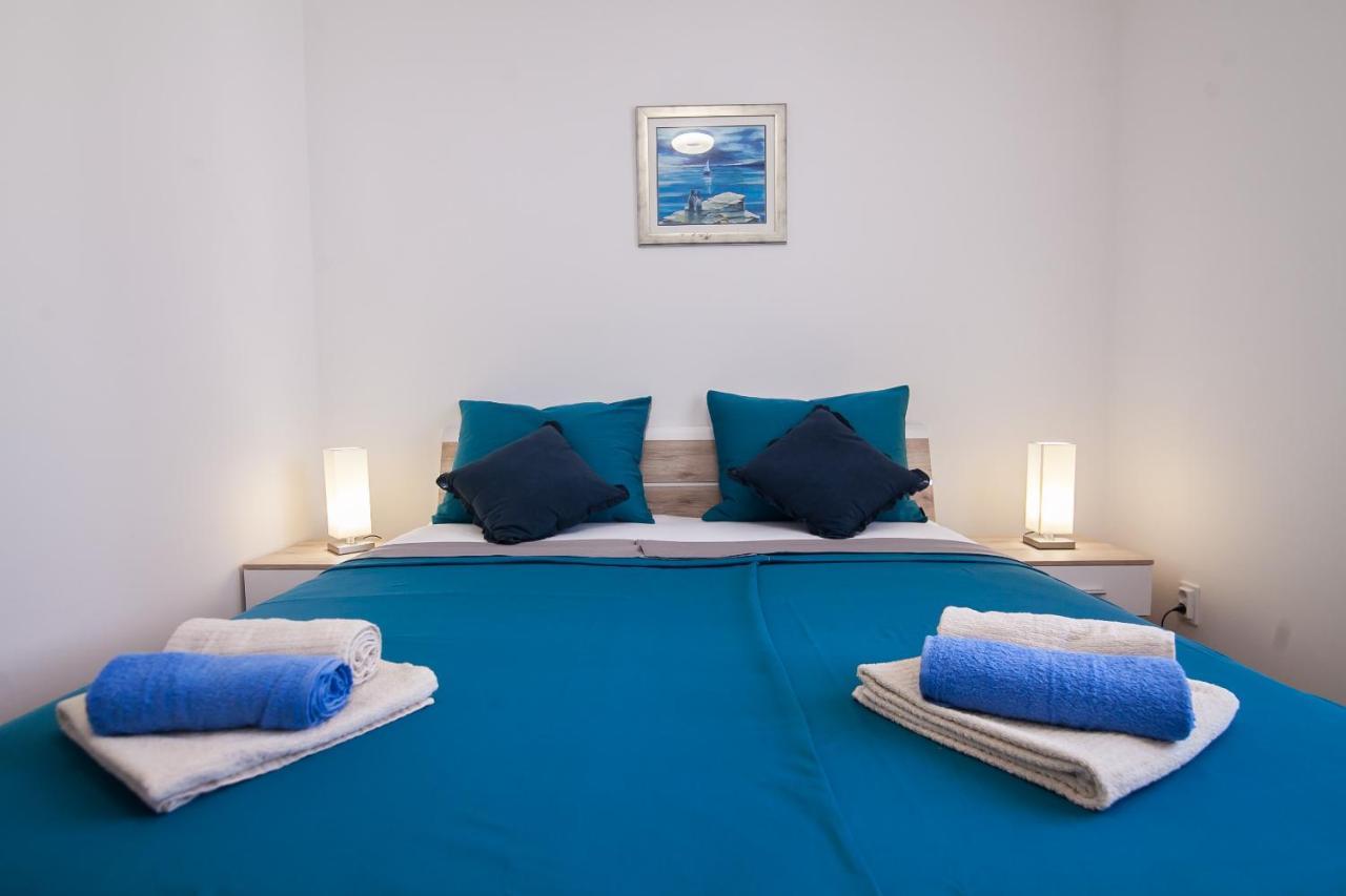 Family Apartments Brach 볼 외부 사진