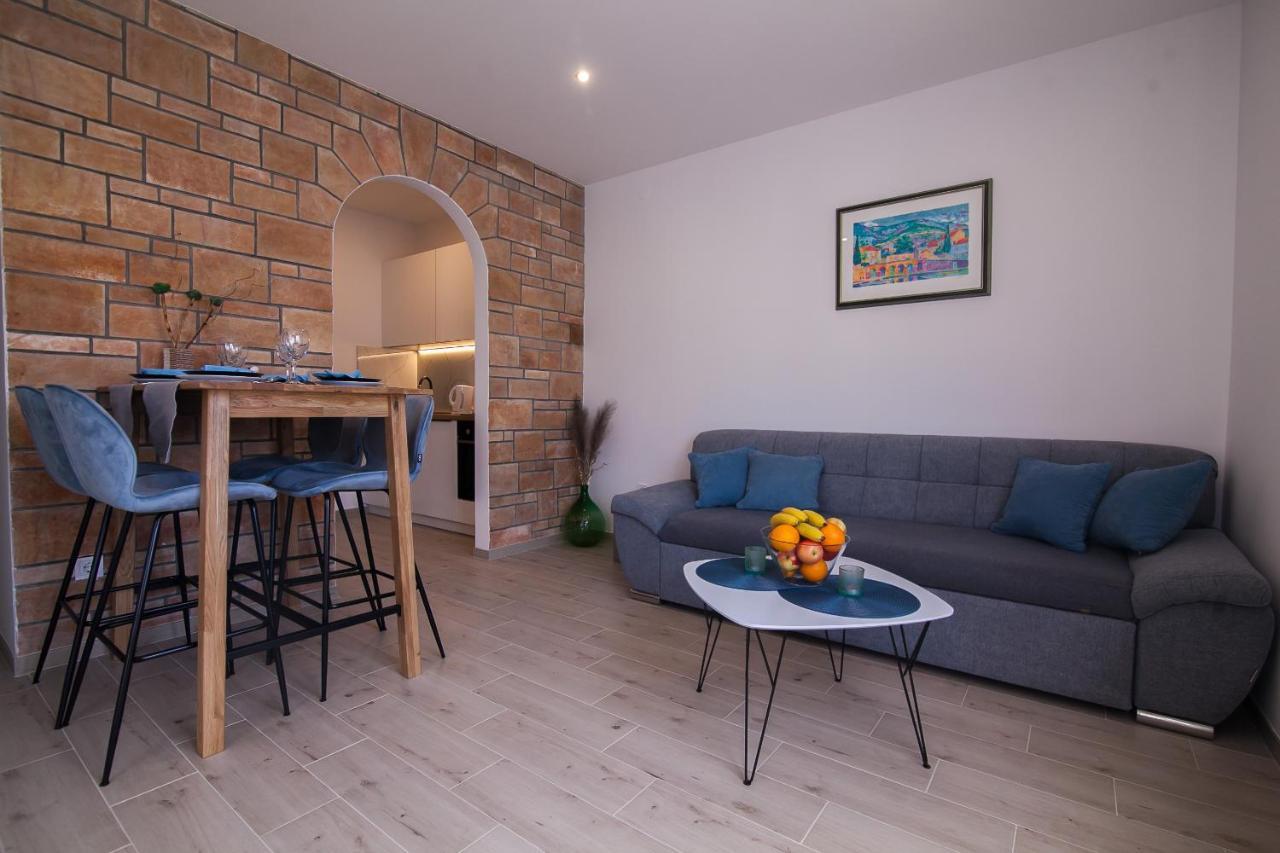 Family Apartments Brach 볼 외부 사진